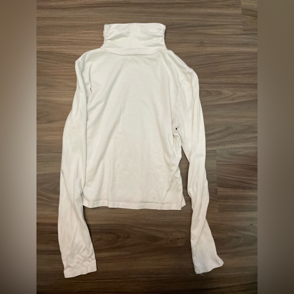 Ambiance Soft White Turtleneck Top size L - Picture 3 of 5